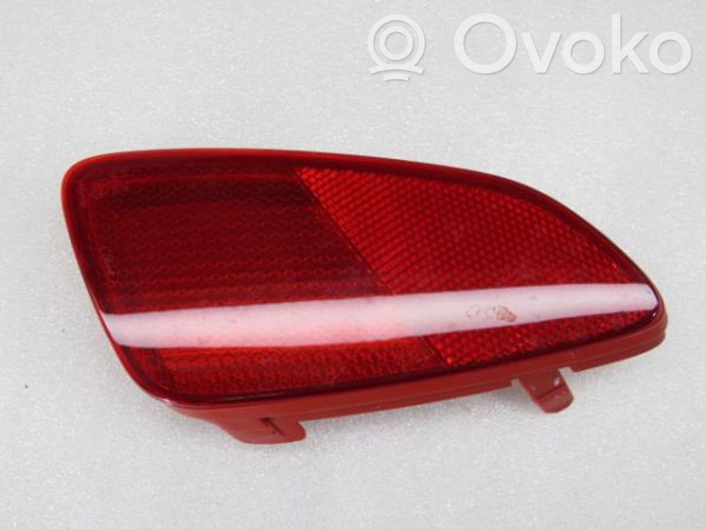 Reflector de faros/luces traseros   H1BB13B414AC