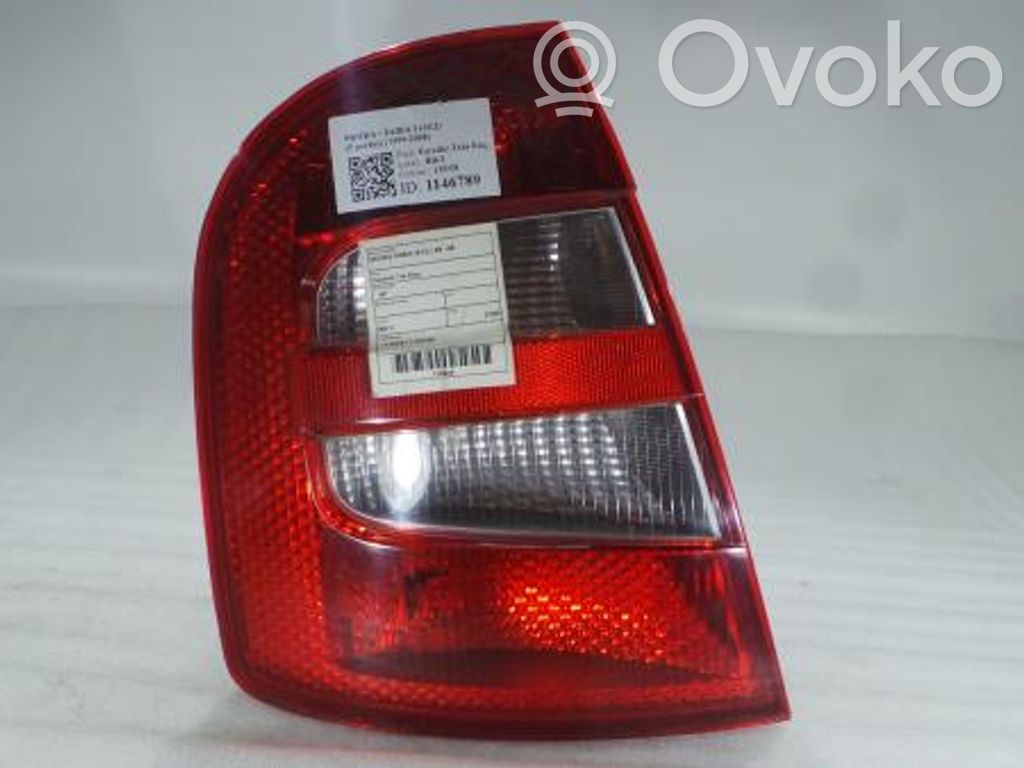Skoda Fabia Mk1 (6Y) Galinis žibintas dangtyje 