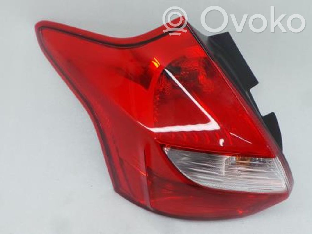 Ford Focus Takaluukun takavalot 