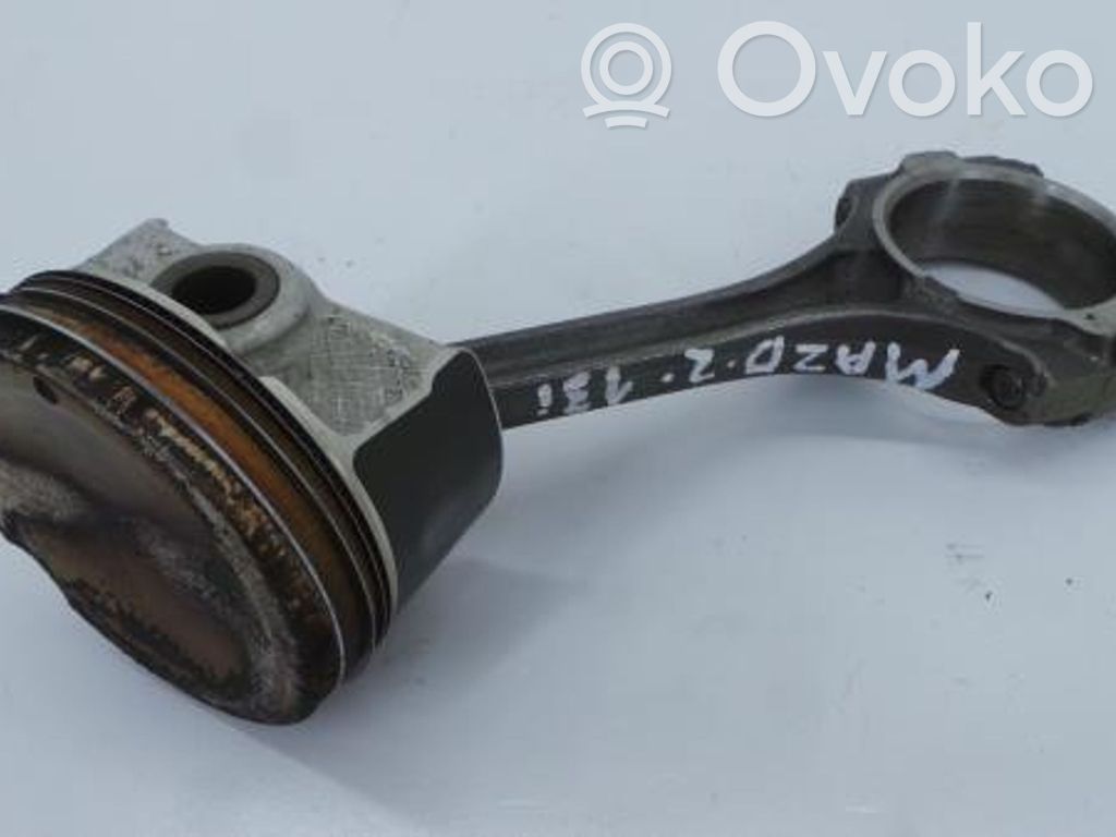 Mazda 2 Piston 