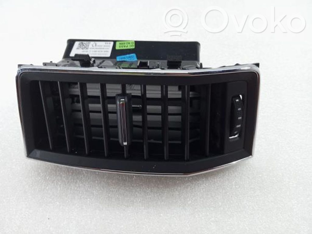 Skoda Kodiaq Dysze / Kratki środkowego nawiewu deski rozdzielczej 