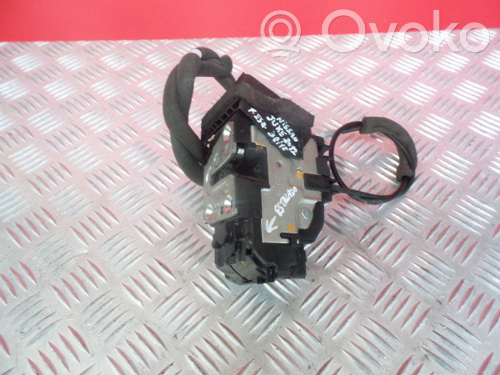 Nissan Juke I F15 Priekšpusē slēdzene 