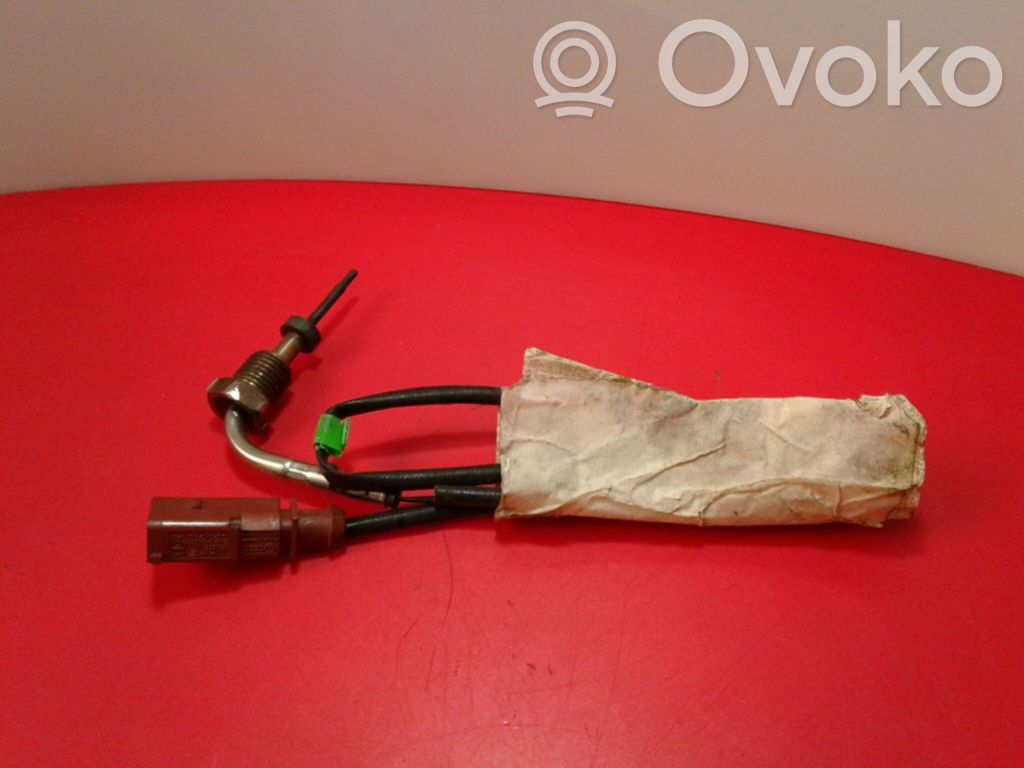 Volkswagen PASSAT B7 Lambda probe sensor 