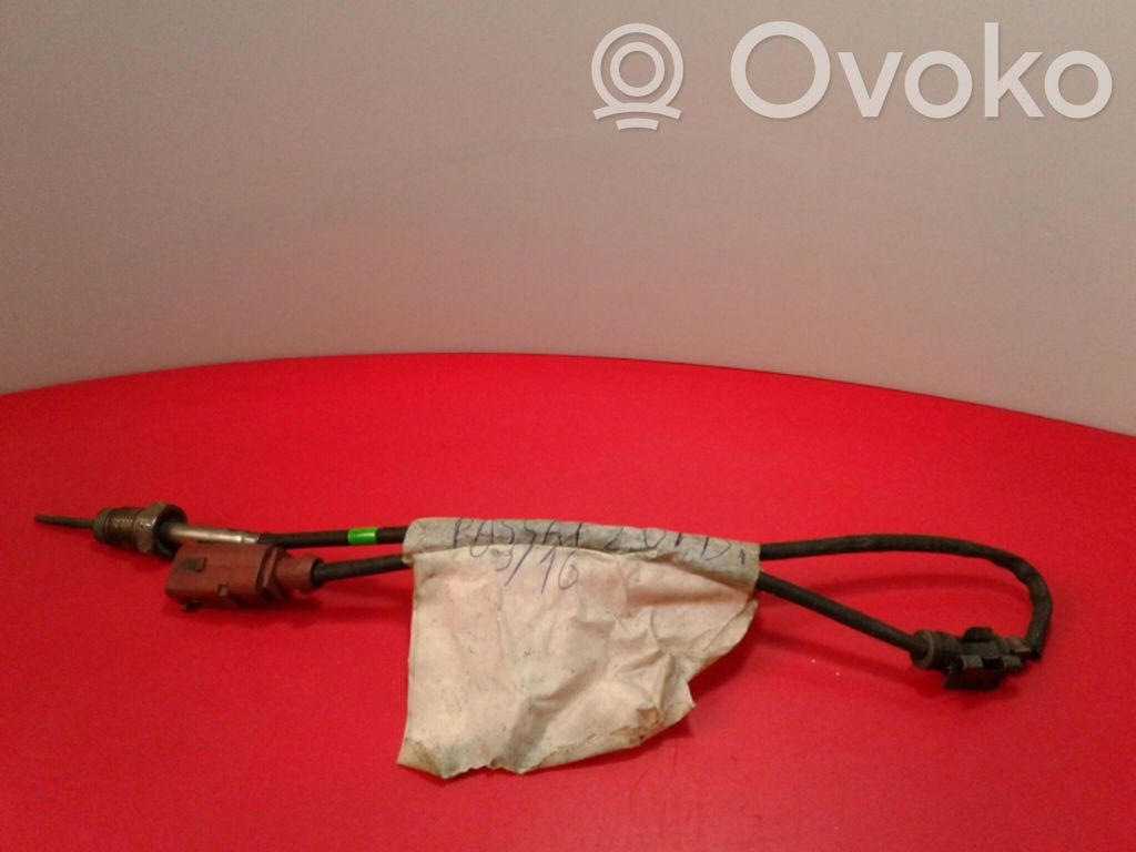 Volkswagen PASSAT B7 Lambda probe sensor 