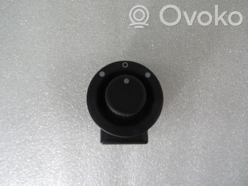 Multifunctional control switch/knob   8200002442B,214919A