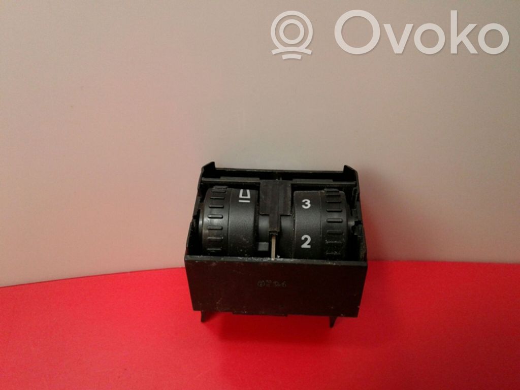 Volkswagen Caddy Multifunctional control switch/knob 