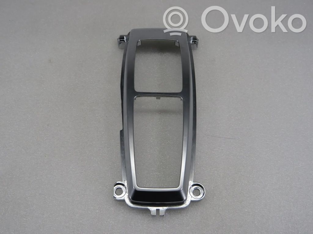 Contour de levier de vitesses   6975467,6131697546704,697546704
