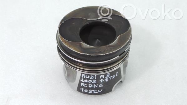 Audi A3 S3 8P Piston 