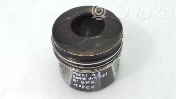 Audi A3 S3 8P Piston 