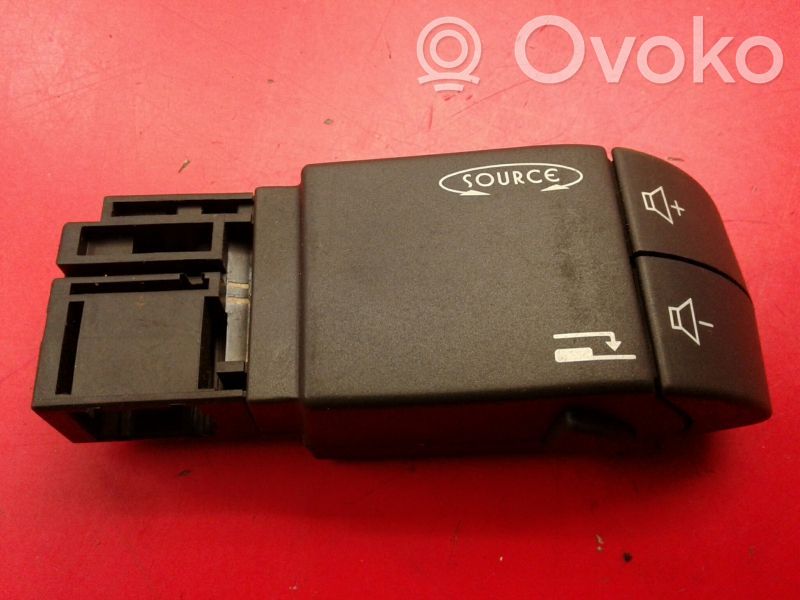 Multifunctional control switch/knob   344,07,422,948,MULTIFUNCOES