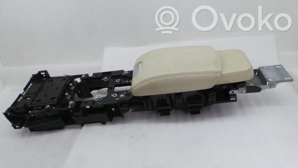 Consola central   6W83045H38A,122534000,69,6W83045A06,6W83045A06A,6W83045A06A,E122534000,E122531001,E122534000,PIA1