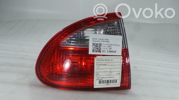 Seat Leon (1M) Takaluukun takavalot 