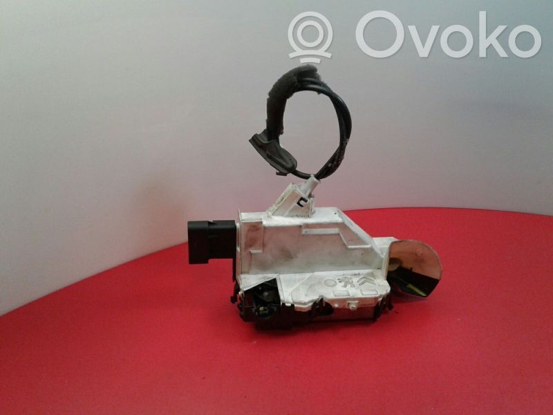 Front door lock   PSA836153