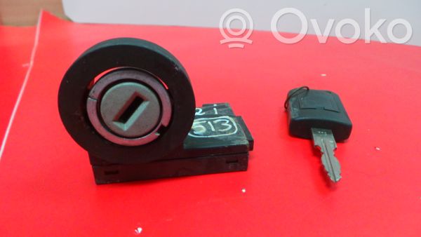 Opel Corsa C Aizdedzes atslēga 