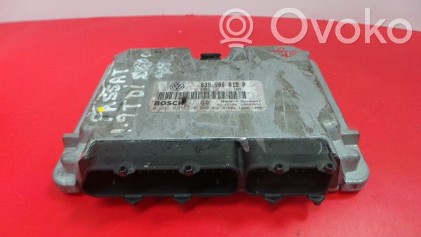 Volkswagen PASSAT B5 Sterownik / Moduł ECU 