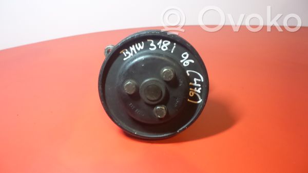 BMW 3 E36 Power steering pump 