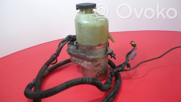 Ohjaustehostimen pumppu   TRW,521