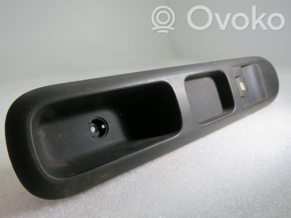 Peugeot 3008 I Interruptor del elevalunas eléctrico 