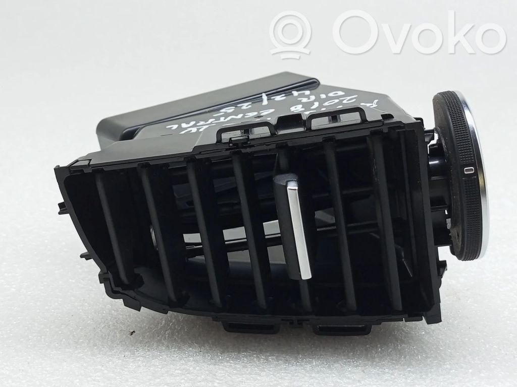 Renault Megane IV Dash center air vent grill 