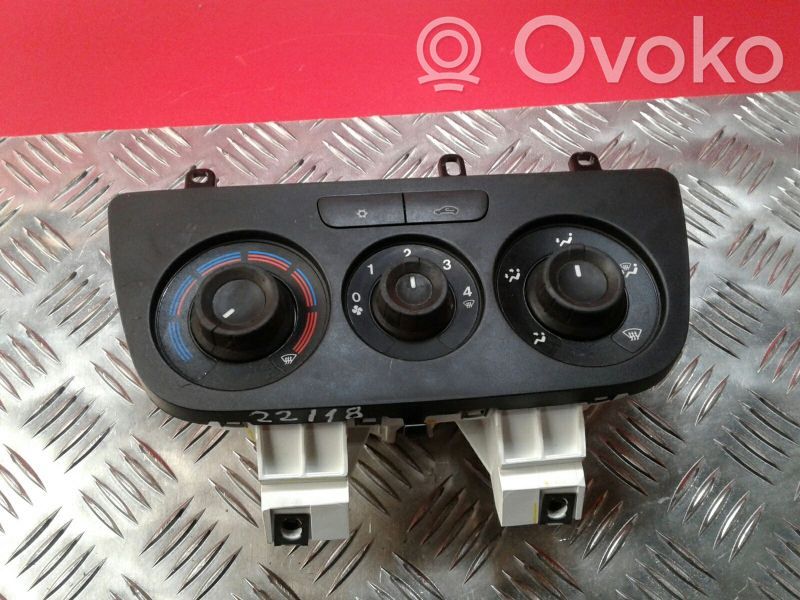 Climate control unit   735605075