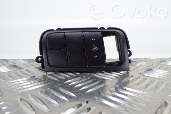KIA Ceed Daudzfunkciju vadības slēdzis / poga 