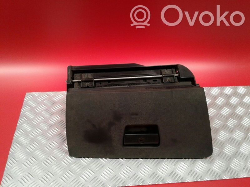 BMW 3 E90 E91 Glove box 