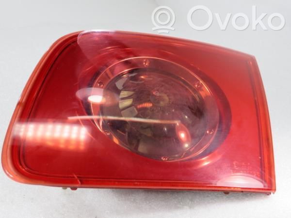 Tailgate rear/tail lights   P2775,146070