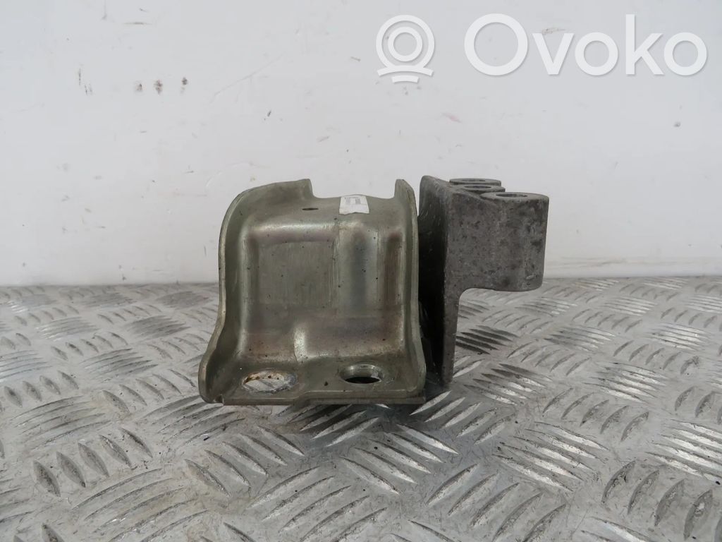 Soporte de montaje del motor   01393895080,1637131080