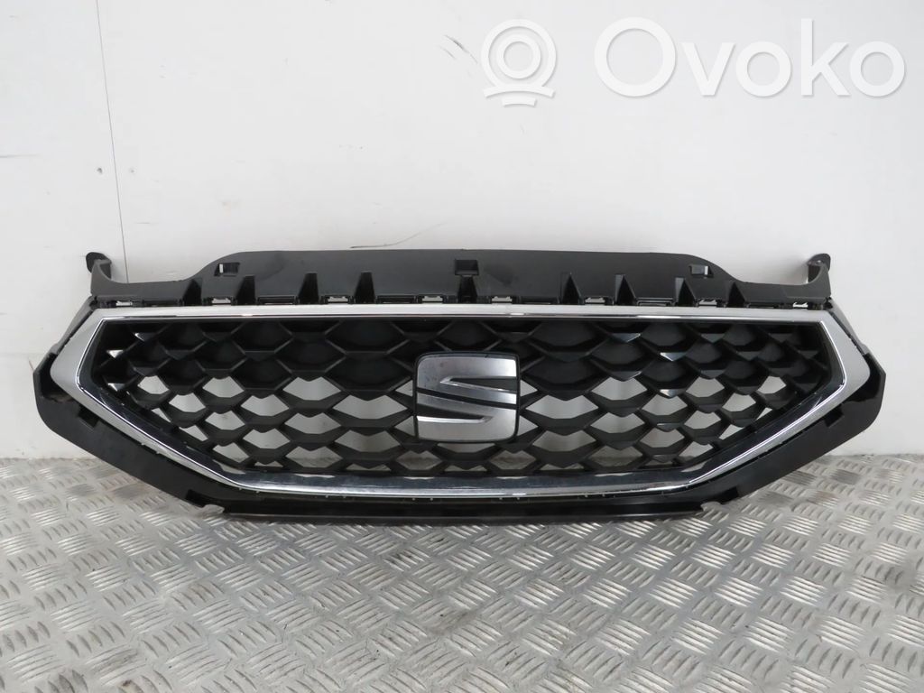 Front grill   5FA853643