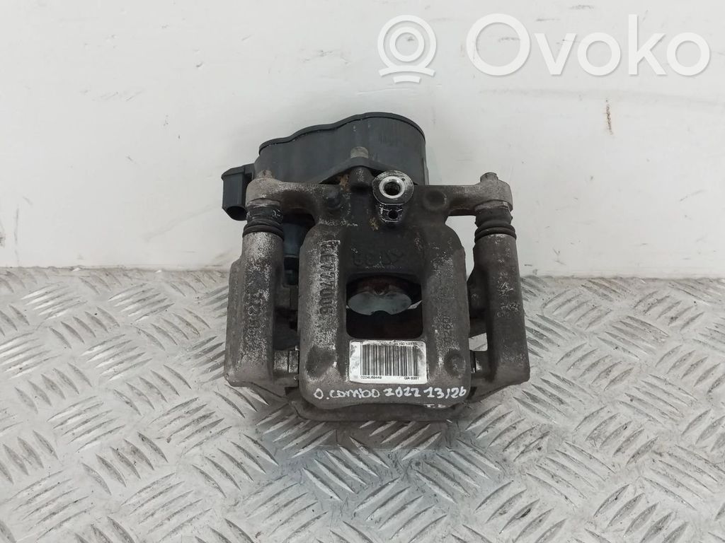 Caliper del freno trasero   9819059380
