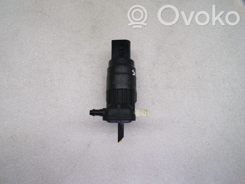 Seat Leon IV Windscreen/windshield washer pump 