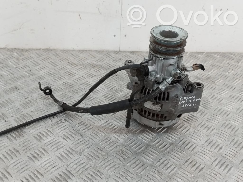 Toyota Dyna U100 Y100 Alternador