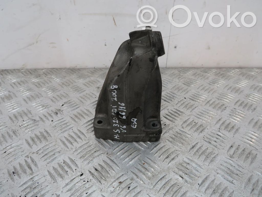 Mercedes-Benz S W221 Suport tampon motor