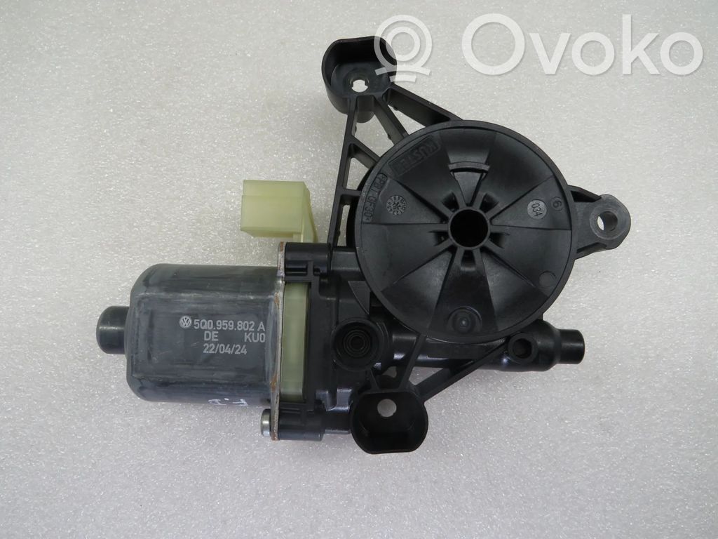 Skoda Octavia Mk4 Motor macara geam ușă față 