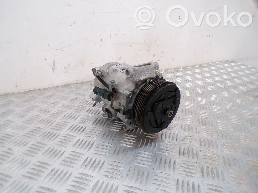 Peugeot 208 II Compresor (bomba) del aire acondicionado (A/C))