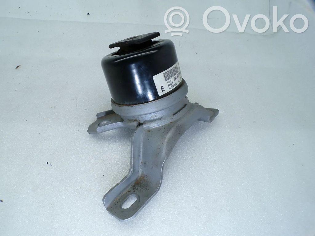 Soporte de montaje del motor   8G9N6F012BB,G2517002