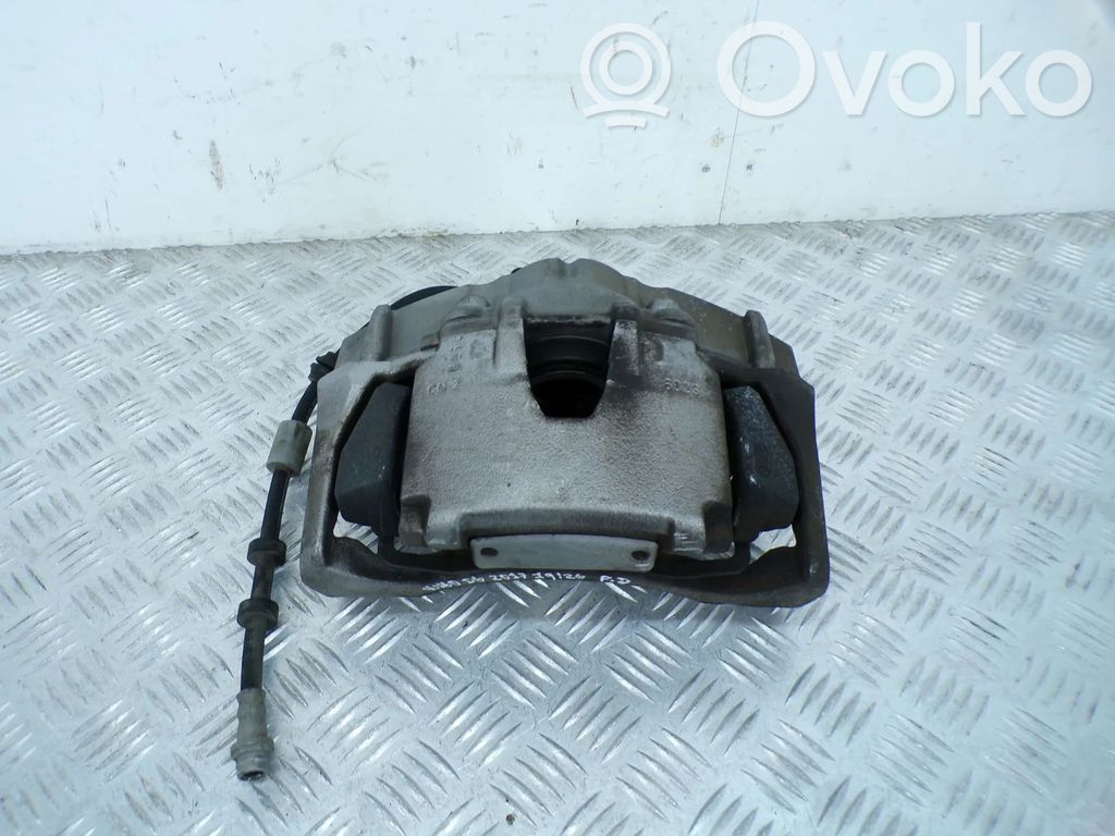 Caliper de freno delantero