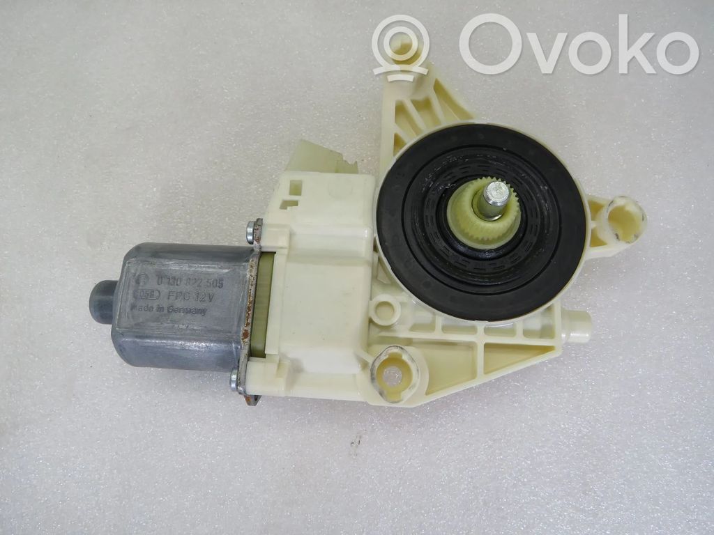 Mercedes-Benz C W204 Motor macara geam ușă spate 
