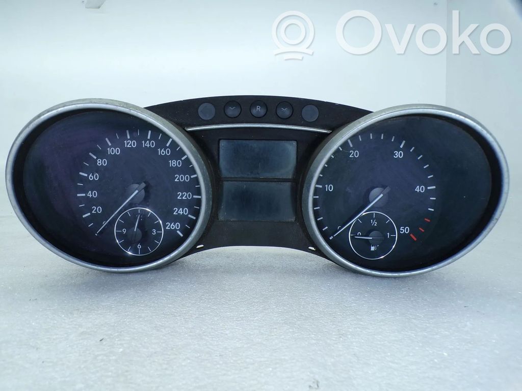 Mercedes-Benz ML W164 Licznik / Prędkościomierz 