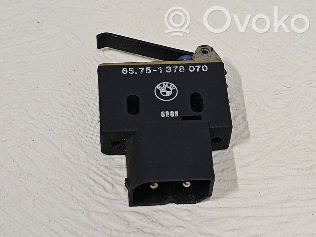 Brake pedal sensor switch   1378070