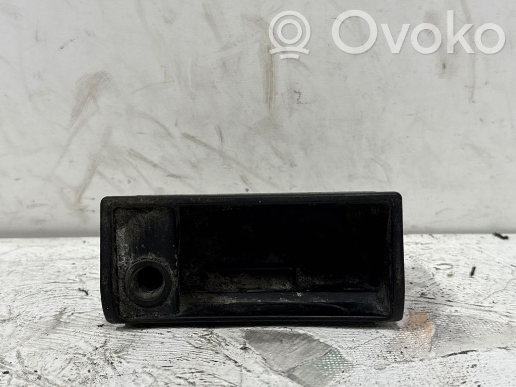 BMW 3 E36 Pelnutrauks 
