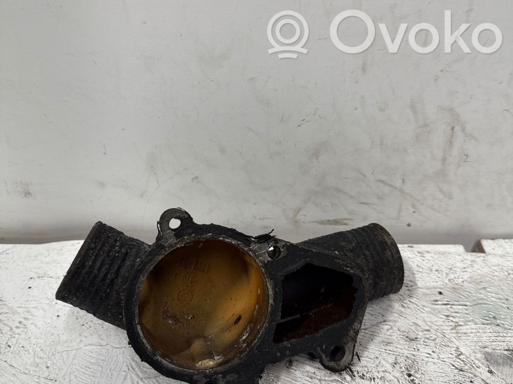 BMW 3 E36 Termostaatin kotelo 