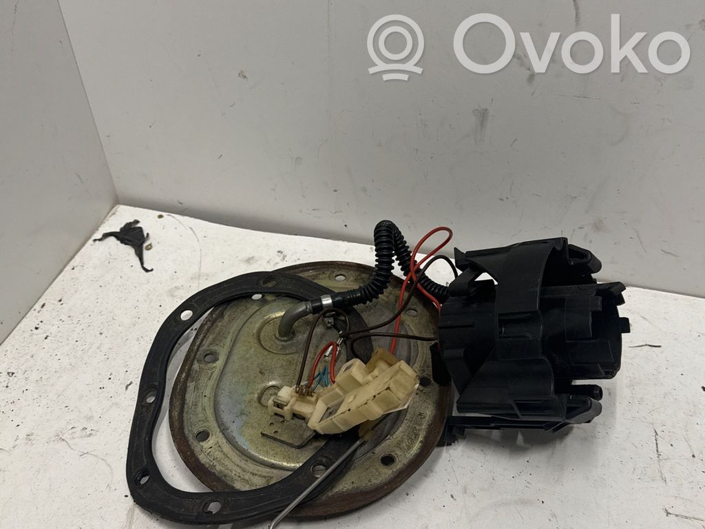 BMW 5 E39 Pompe à carburant 