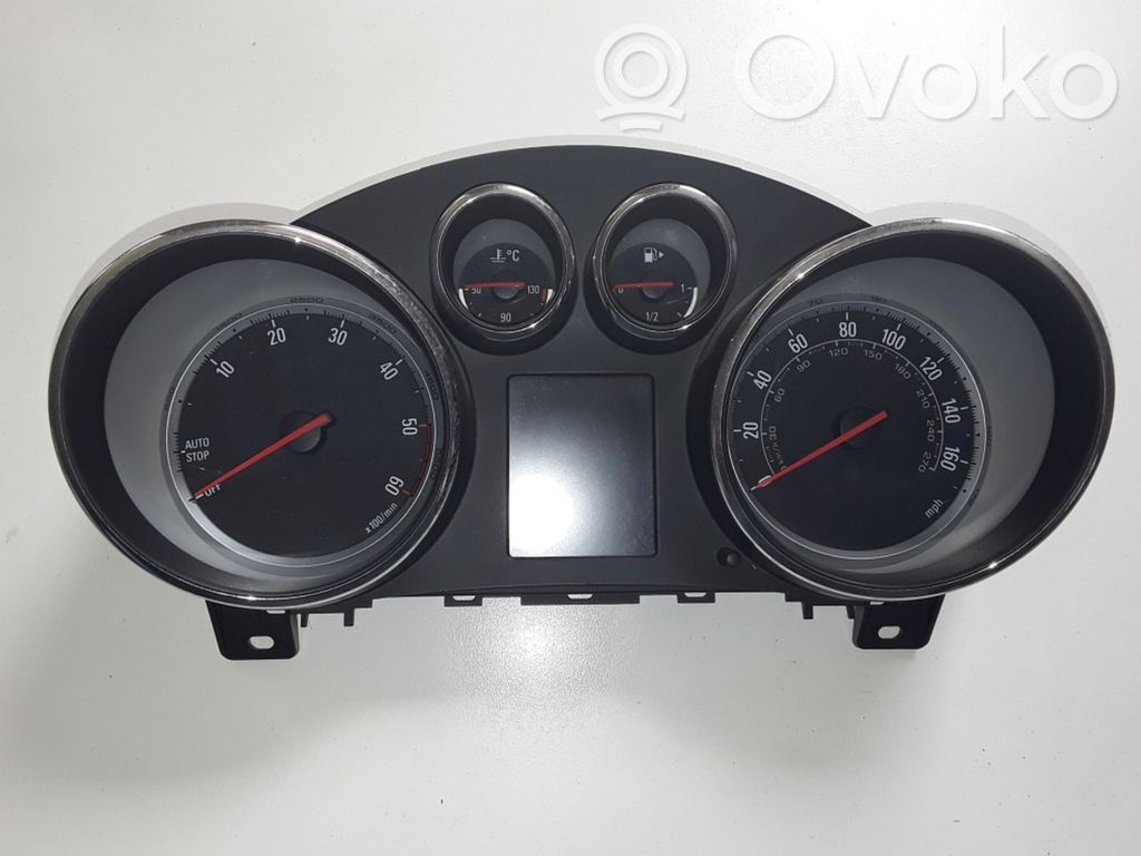 Hyundai Tucson TL Speedometer (instrument cluster) 