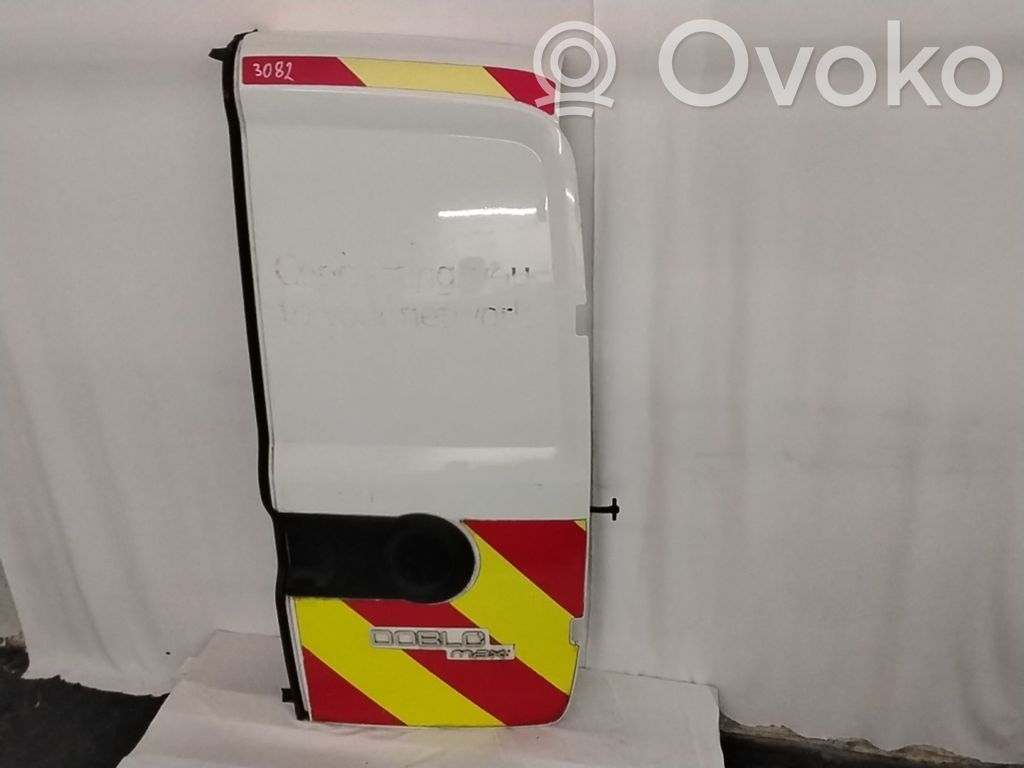 Fiat Doblo Puerta de carga trasera/atrás 
