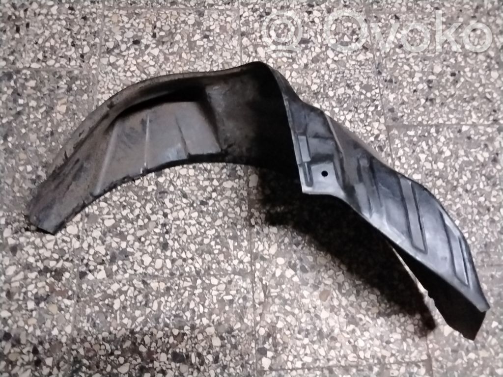 Mitsubishi L200 Apărători interioare aripă roată spate 