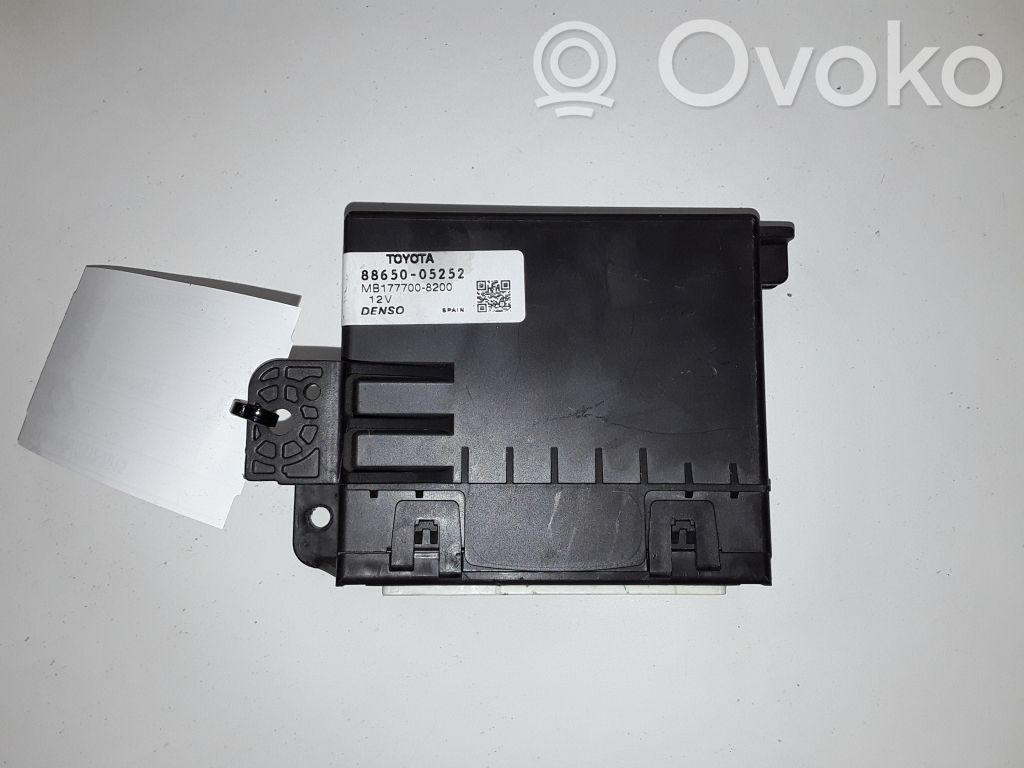 Toyota Avensis T270 Otras unidades de control/módulos 