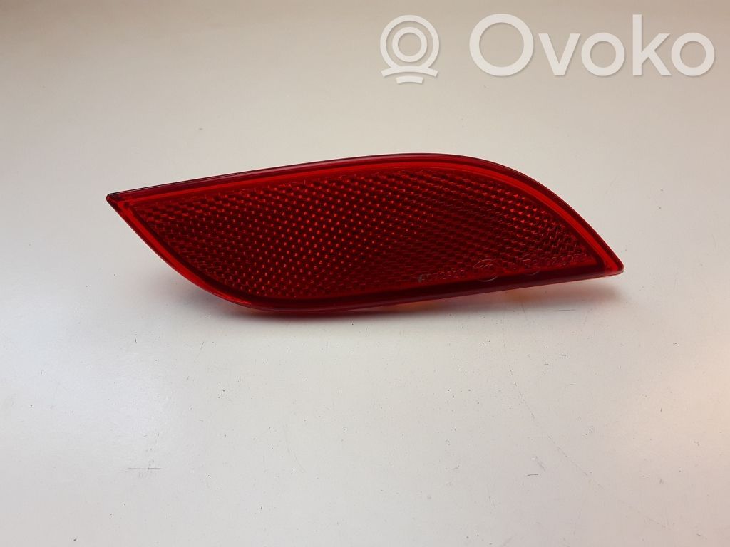 Reflector de faros/luces traseros   8X0945106RH