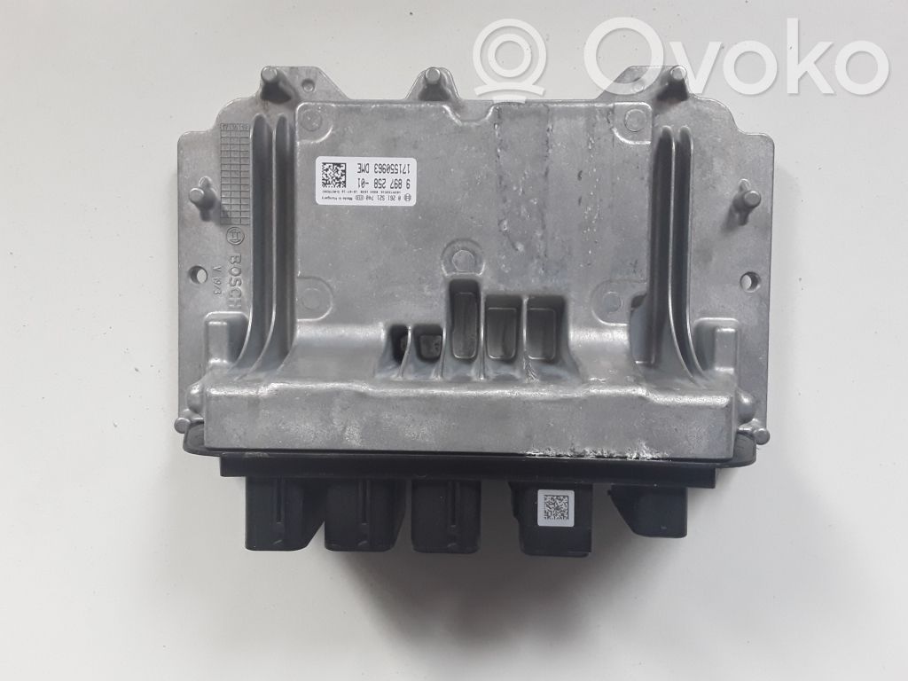 Mercedes-Benz C W205 Engine control unit/module 