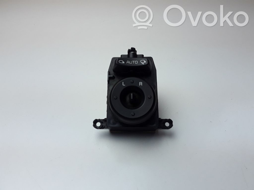 KIA Carens III Wing mirror switch 
